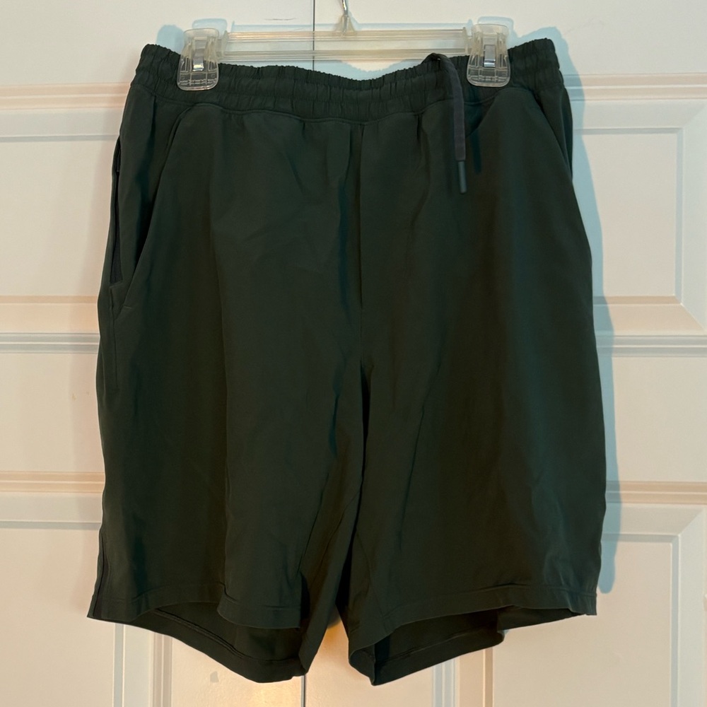 Lululemon Men's Dark Green Shorts